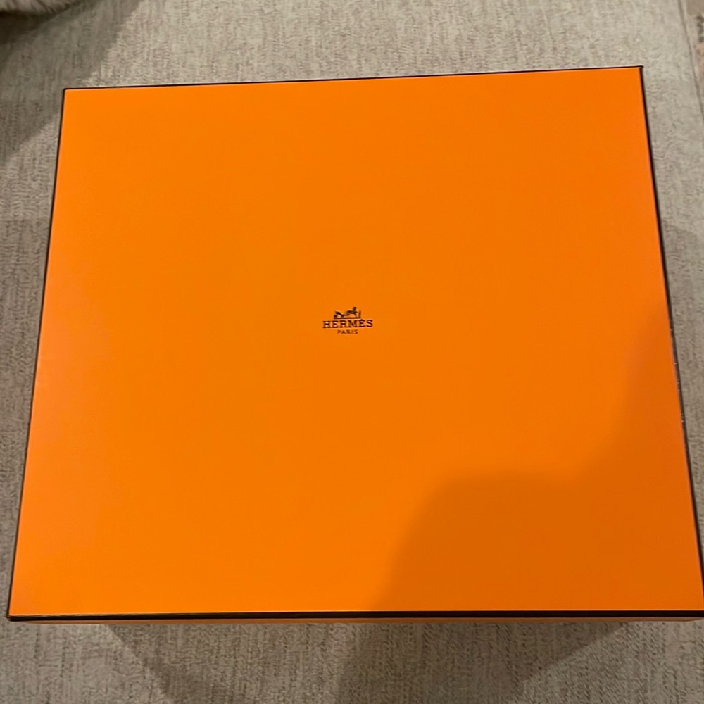 Authentic Hermes box